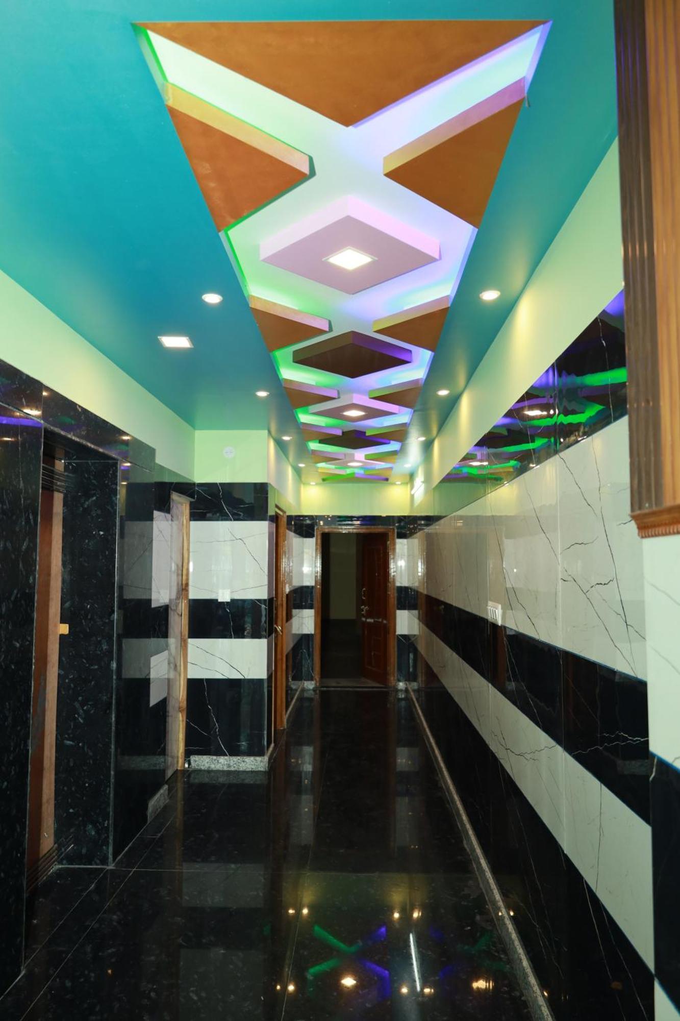 Отель Rv Residency Wodapatti Экстерьер фото